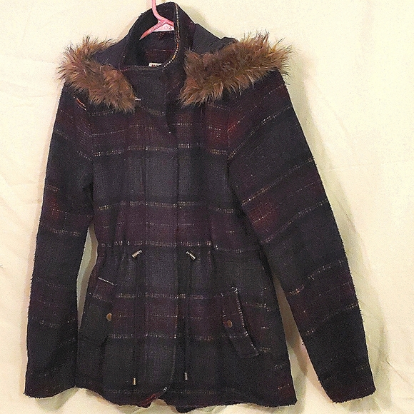 Mossimo Supply Co. Winter coat. - Picture 1 of 7